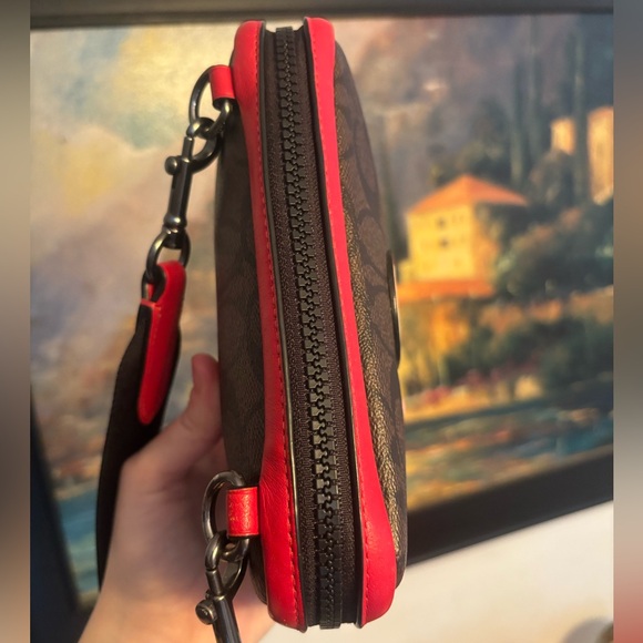 Coach Carrier Phone Crossbody In Colorblock Signature Canvas With Coach Patch - Picture 10 of 16